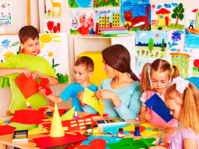 ESTIMULACIÓN Y DESARROLLO A LA PRIMERA INFANCIA